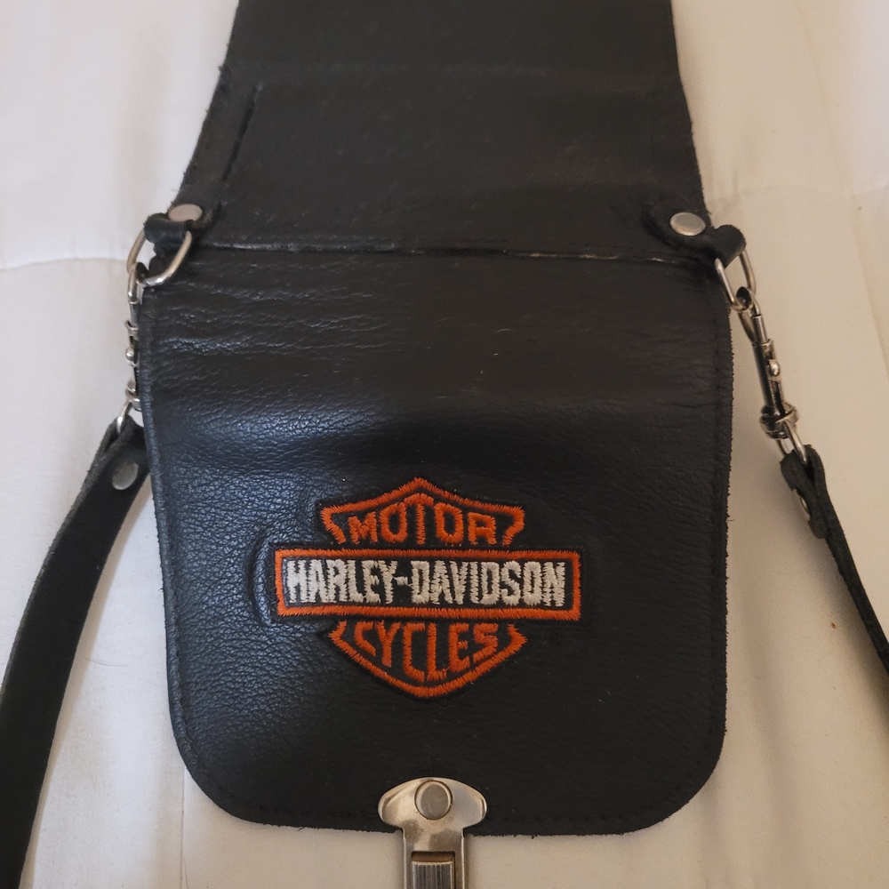 Harley-Davidson Black Leather Men's Bag - Picture 3 of 5